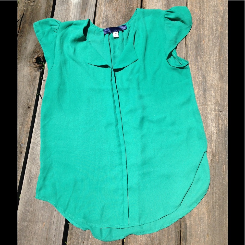 Francesca's green blouse - Picture 2 of 4